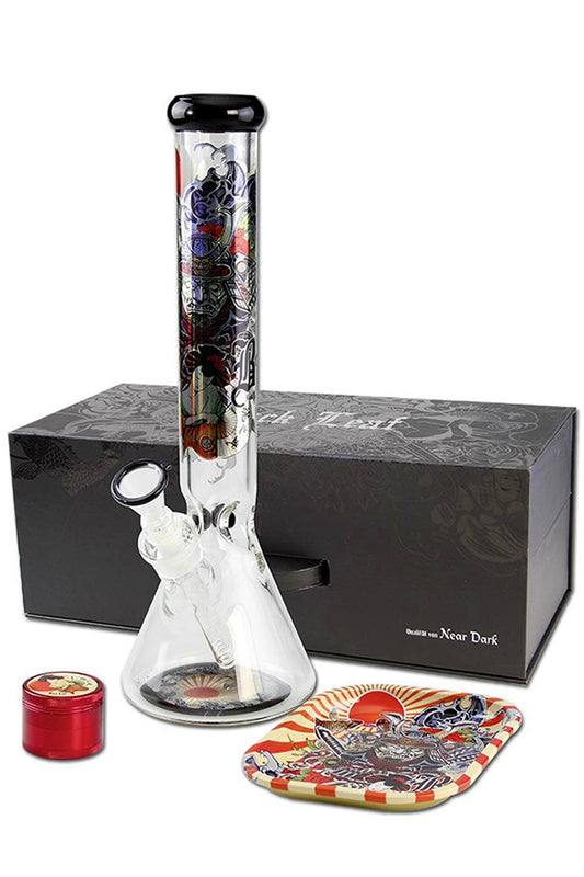 Black Leaf 'Ronin and Geisha' Beaker Set.