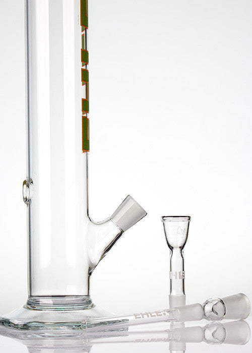 EHLE 500ml Straight glass bong with a Green label accessories