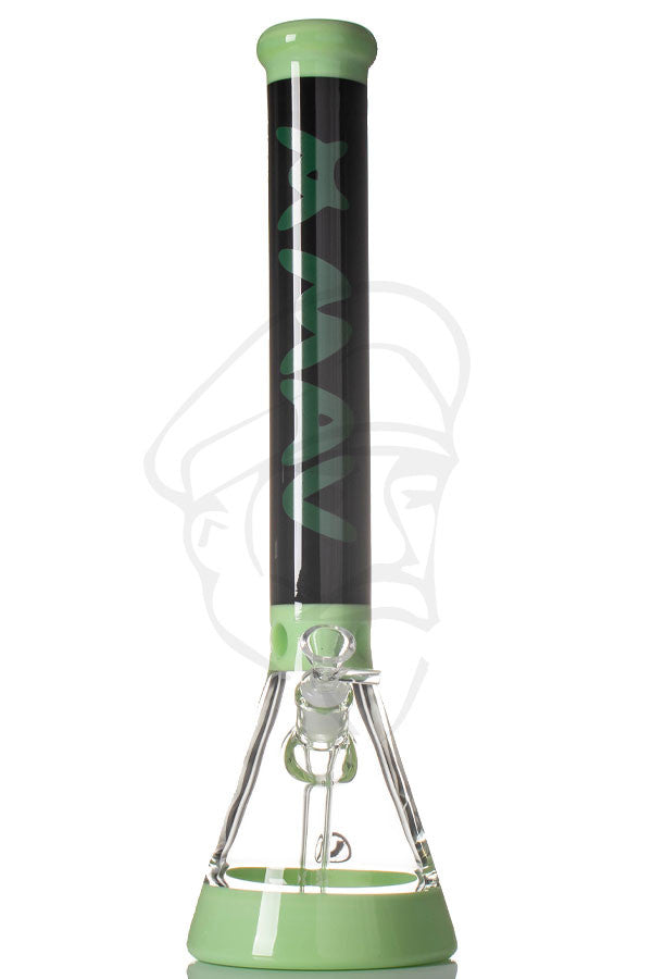 MAV 18" Hermosa Beaker Slime & Black - Detail view.