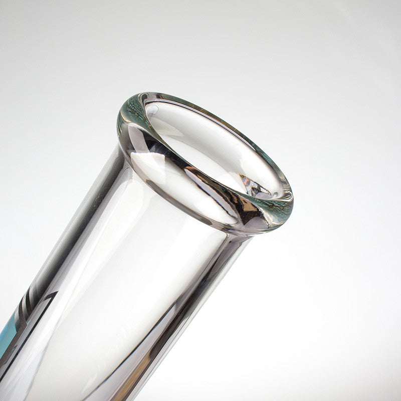 ZOB Glass OG Beaker Bong 18 Inch - Mouthpiece. Example.